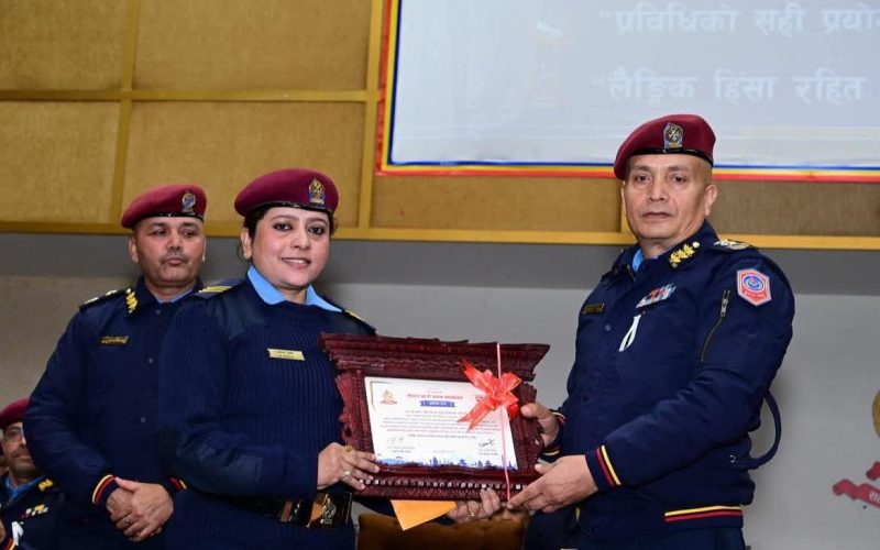 कपिलवस्तुकी प्रहरी हवल्दार खत्री बनिन नेपाल कै दोश्रो ३० हजार नगद पुरस्कार